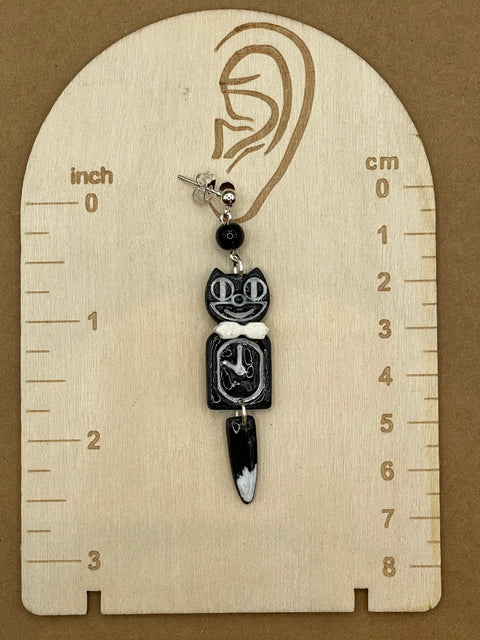 Retro Black Kitty Cat Clock Earrings-1