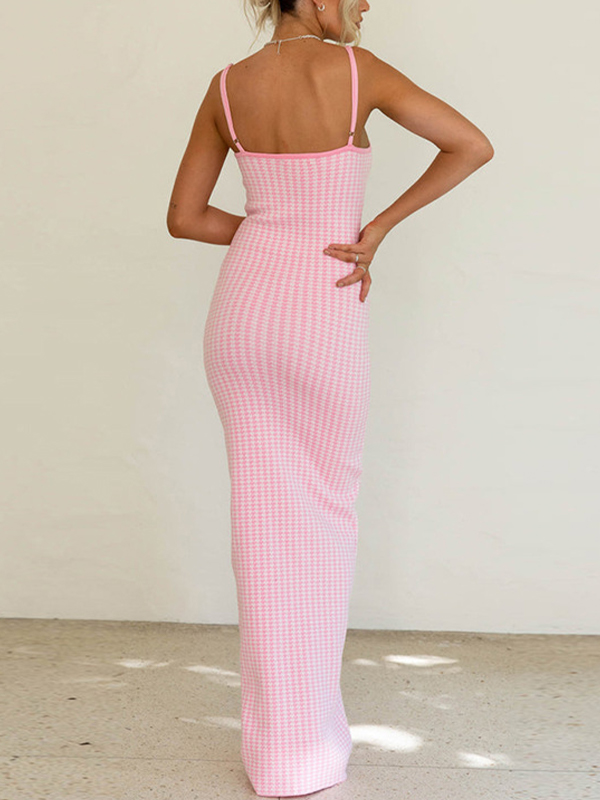 Retro-kariertes, rosafarbenes, schmal geschnittenes Maxikleid mit Hosenträgern-2