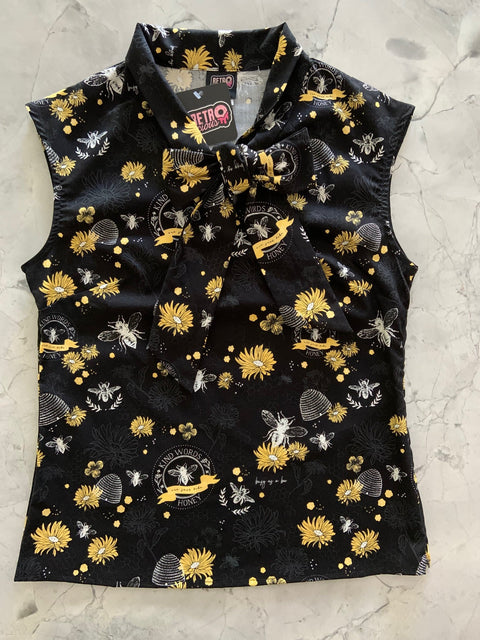 Bee Kind Bow Top-3